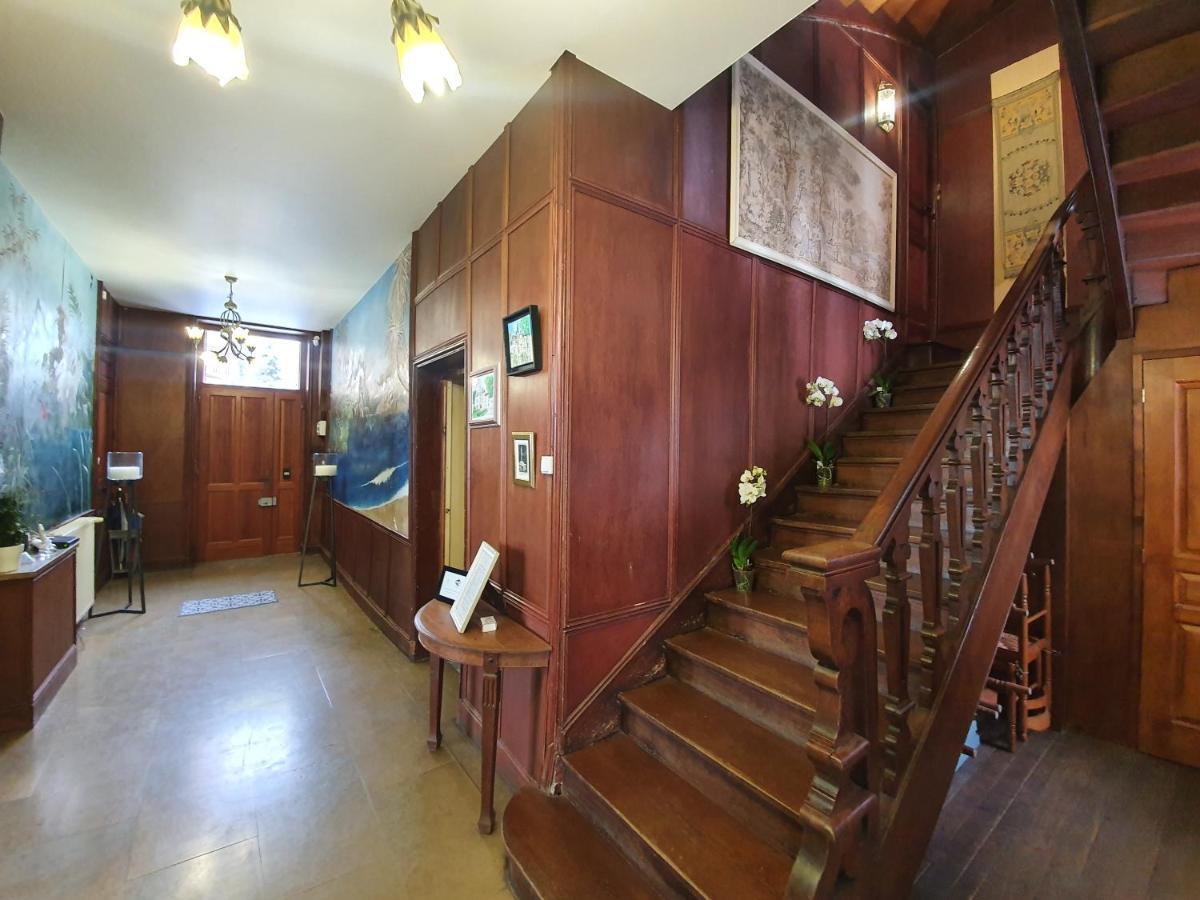 Chateau De Bonnevaux 4*