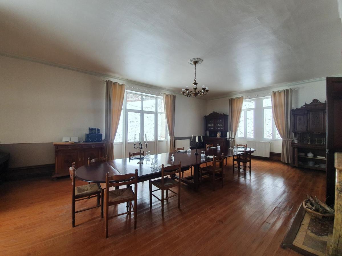 Bed & Breakfast Chateau De Bonnevaux 4*